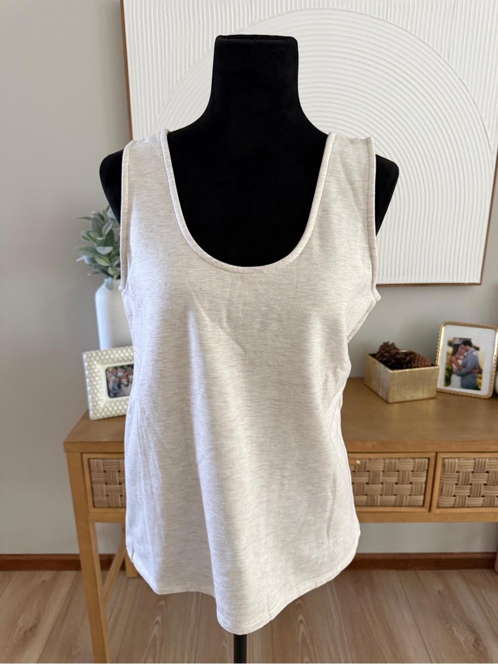 Bobeau Cream Scoop Neck Tank Top Size M